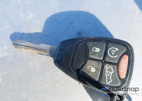 2013 Chrysler 200 Touring из США, поврежденный, VIN 1C3CCBBB0DN567756